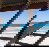 Back Beach - Geraldton - eAccommodation