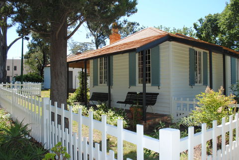 La Trobe's Cottage - eAccommodation 2