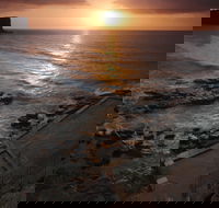 Avalon Beach - eAccommodation