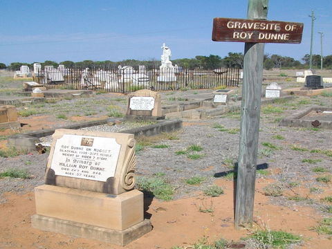 Blackall Cemetery - eAccommodation 1