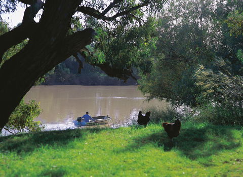 Bulloo River - eAccommodation 1