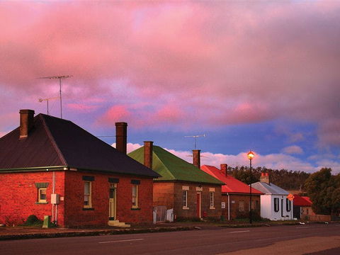 Heritage Highway - eAccommodation 1