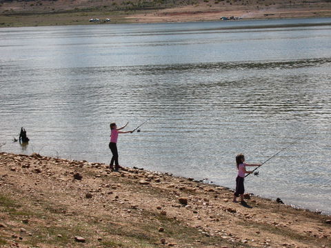 Lake Wyangala - eAccommodation 0