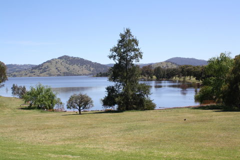 Lake Wyangala - eAccommodation 1