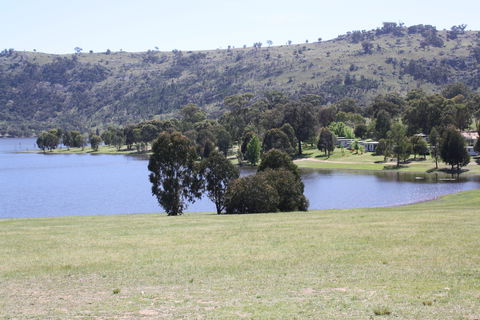 Lake Wyangala - eAccommodation 2