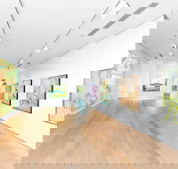 Olsen Gallery - eAccommodation