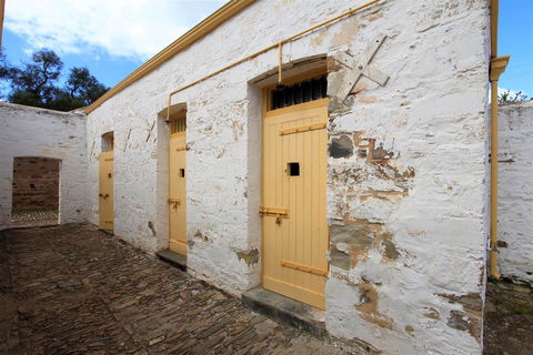 Police Lockup And Stables - eAccommodation 0