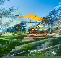 Sarina Beach - eAccommodation