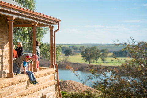 The Murray Bridge Discovery Trail - eAccommodation 0