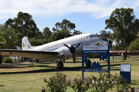 West Wyalong - eAccommodation 1