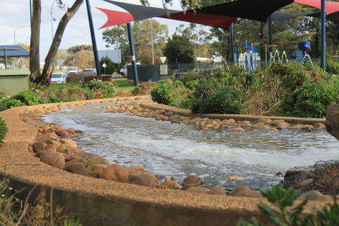West Wyalong - eAccommodation 2