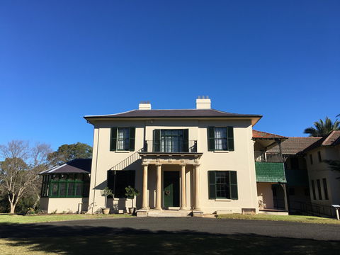 Wivenhoe House - eAccommodation 2