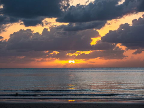 Bramston Beach - eAccommodation 0