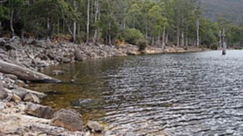 Lake Rowallan - eAccommodation 0