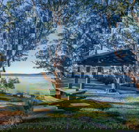 Queens Lake picnic area - eAccommodation