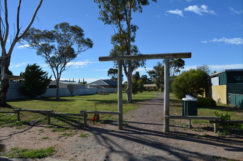 Apex Park & Picnic Area - eAccommodation 0