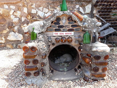 Bottle House And Mining Museum - eAccommodation 2