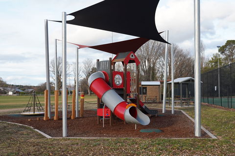 Braidwood Recreation Grounds And Playground - eAccommodation 0