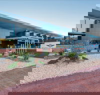 Charleville Royal Flying Doctor Service Visitor Centre - eAccommodation