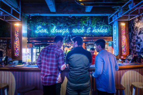 Holey Moley Bayside - eAccommodation 0