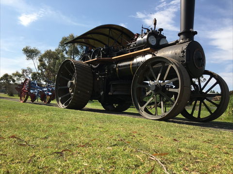 Melbourne Steam Traction Engine Club - eAccommodation 0