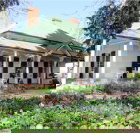 Miss Traills House and Garden - eAccommodation