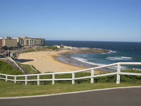 Newcastle Beach - eAccommodation 0