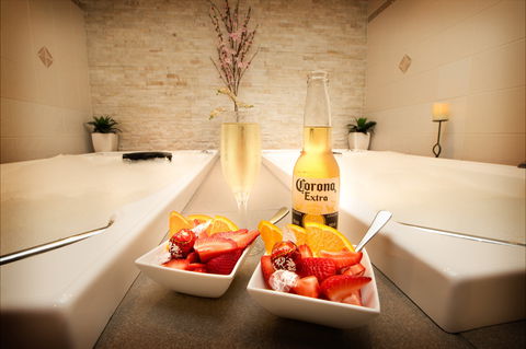 Aqua Vitae Day Spa - eAccommodation 0