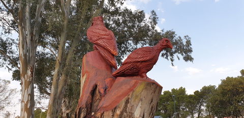 Chainsaw Tree Sculpture - eAccommodation 1