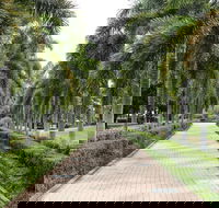Dan Gleeson Memorial Gardens - eAccommodation
