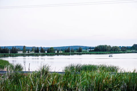 Lake Wyangan - eAccommodation 2