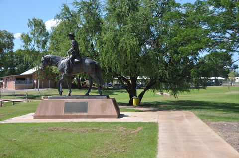 Stockmans Pioneer Memorial Katherine Icon - eAccommodation 0