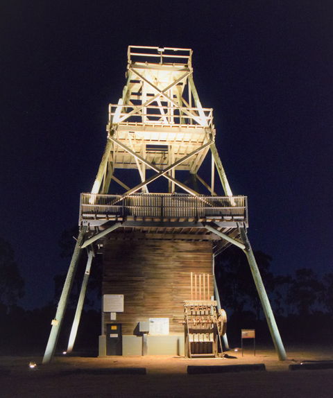 True Blue Poppet Head - Cooinda Park - eAccommodation 0