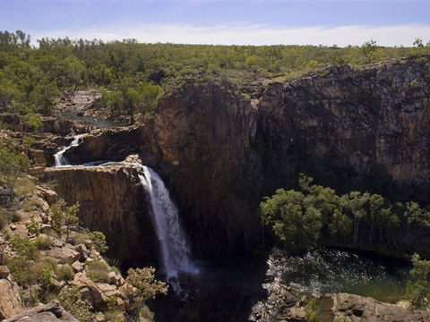 17 Mile Falls - eAccommodation 1