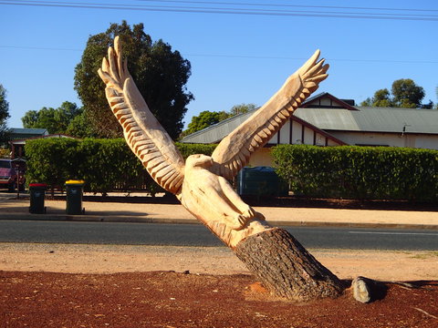 Loxton Tree Sculptures - eAccommodation 0