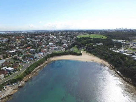 Malabar Beach - eAccommodation 0