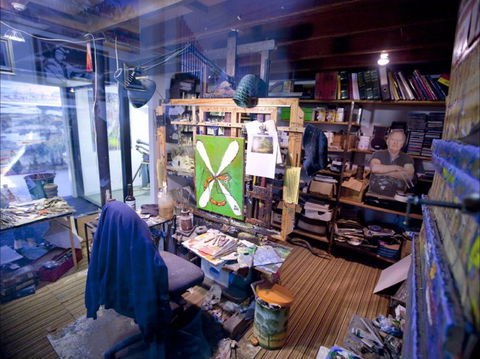 Pro Hart Gallery - eAccommodation 1