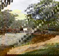 Rocky Waterholes - eAccommodation