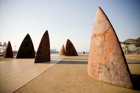 Waterfront Art Trail - eAccommodation 0