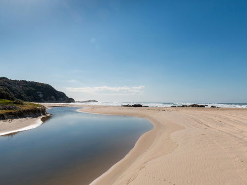 Kylies Beach - eAccommodation 0