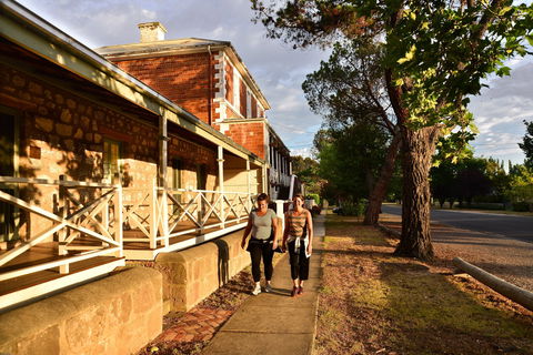 Lambie Town Walk - eAccommodation 2