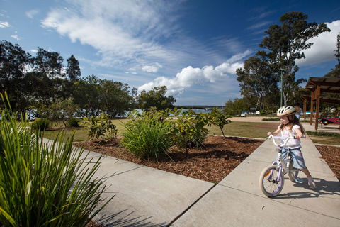 Russell Island (Canaipa) - eAccommodation 1