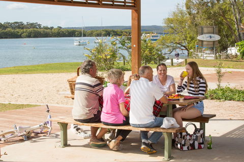 Russell Island (Canaipa) - eAccommodation 2
