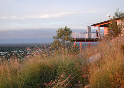 Towers Hill Lookout And Amphitheatre - eAccommodation 1