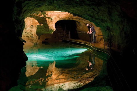 Jenolan Caves: Extended Orient Cave Tour - eAccommodation 1