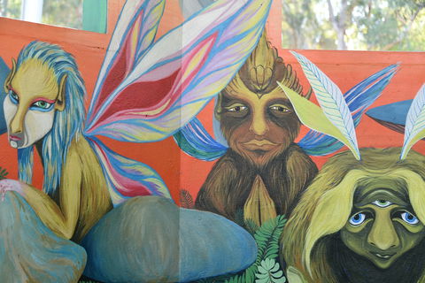 Howlong's Enchanted Hut - eAccommodation 2