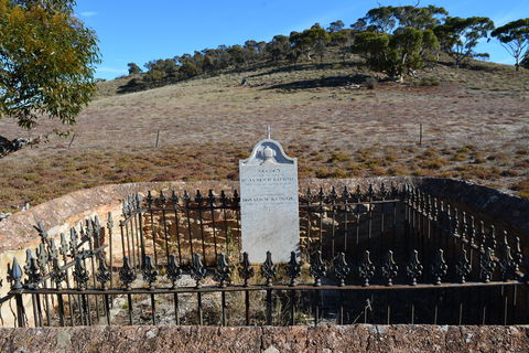 Wangaraleednie Monument & Ruins - eAccommodation 1