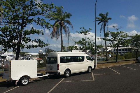 Airport Transfer To Or From Port Douglas Hotels For Up To 13 People (7am-10pm) - eAccommodation 2