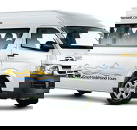 11 Seat Minibus  Brisbane Airport - Sunshine Coast Private Transfer