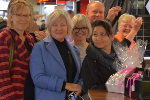 Adelaide Central Market Tour, Picnic, Bikes And City Sights - eAccommodation 2